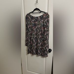 Adorable Dress this little dress is fully lined looks adorable w/tights/booties